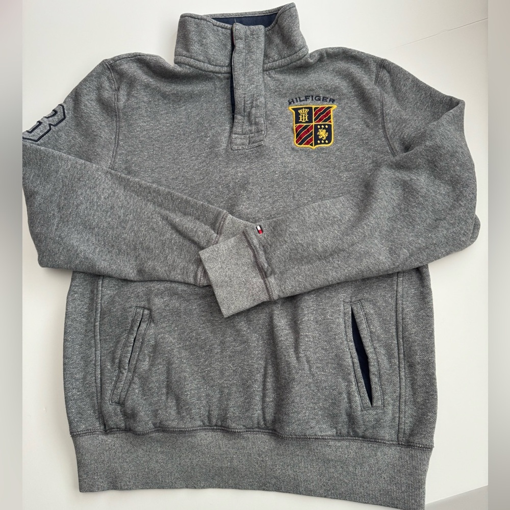 Men’s/Womens unisex Tommy Hilfiger Sweater Medium